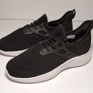 MENS BREATHABLE FASHION WALKING SHOE - 11M - BLACK